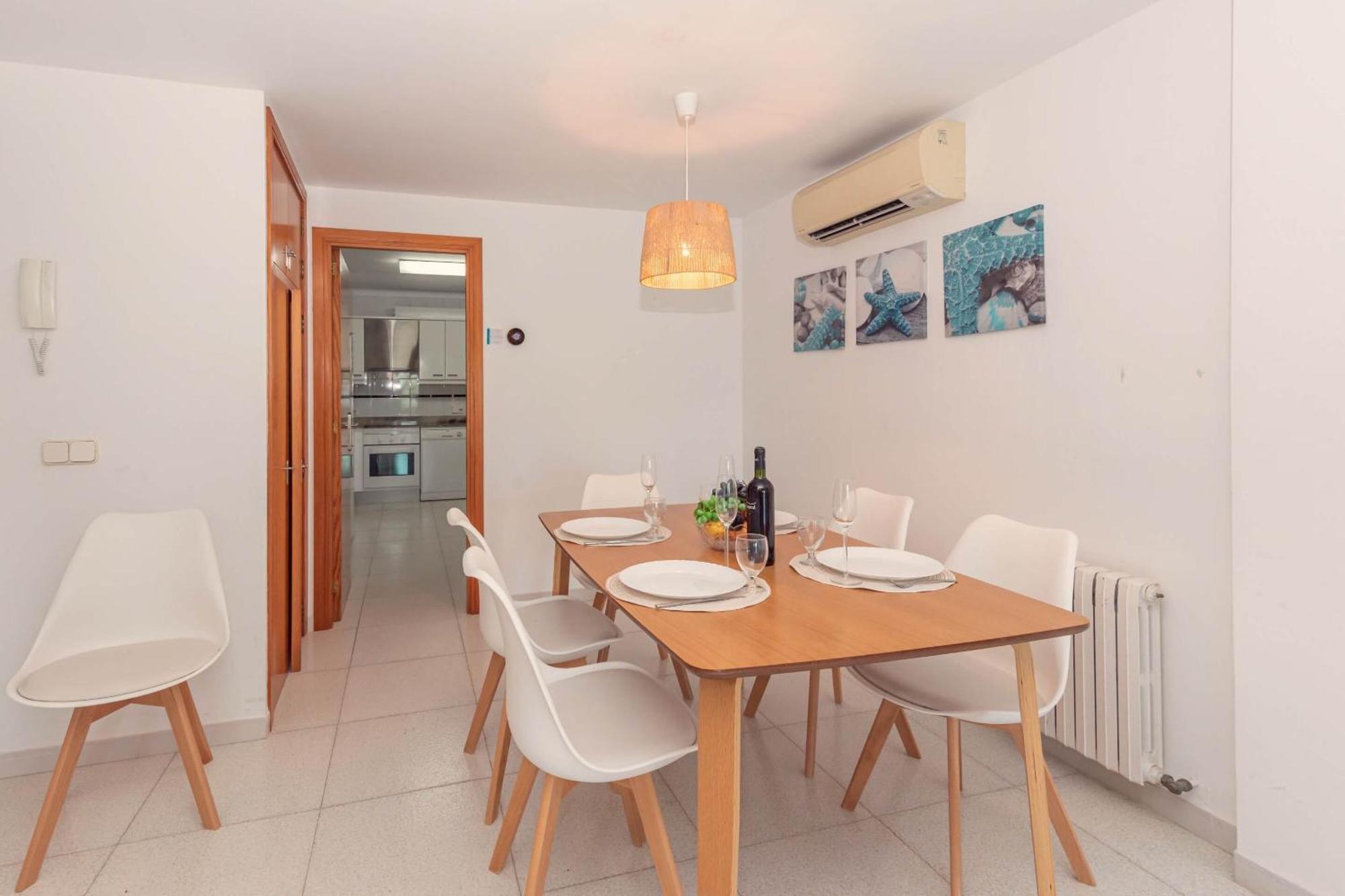 Vora Mar Beachfront Apartment By Sealand Villas Puerto Pollensa Exterior foto