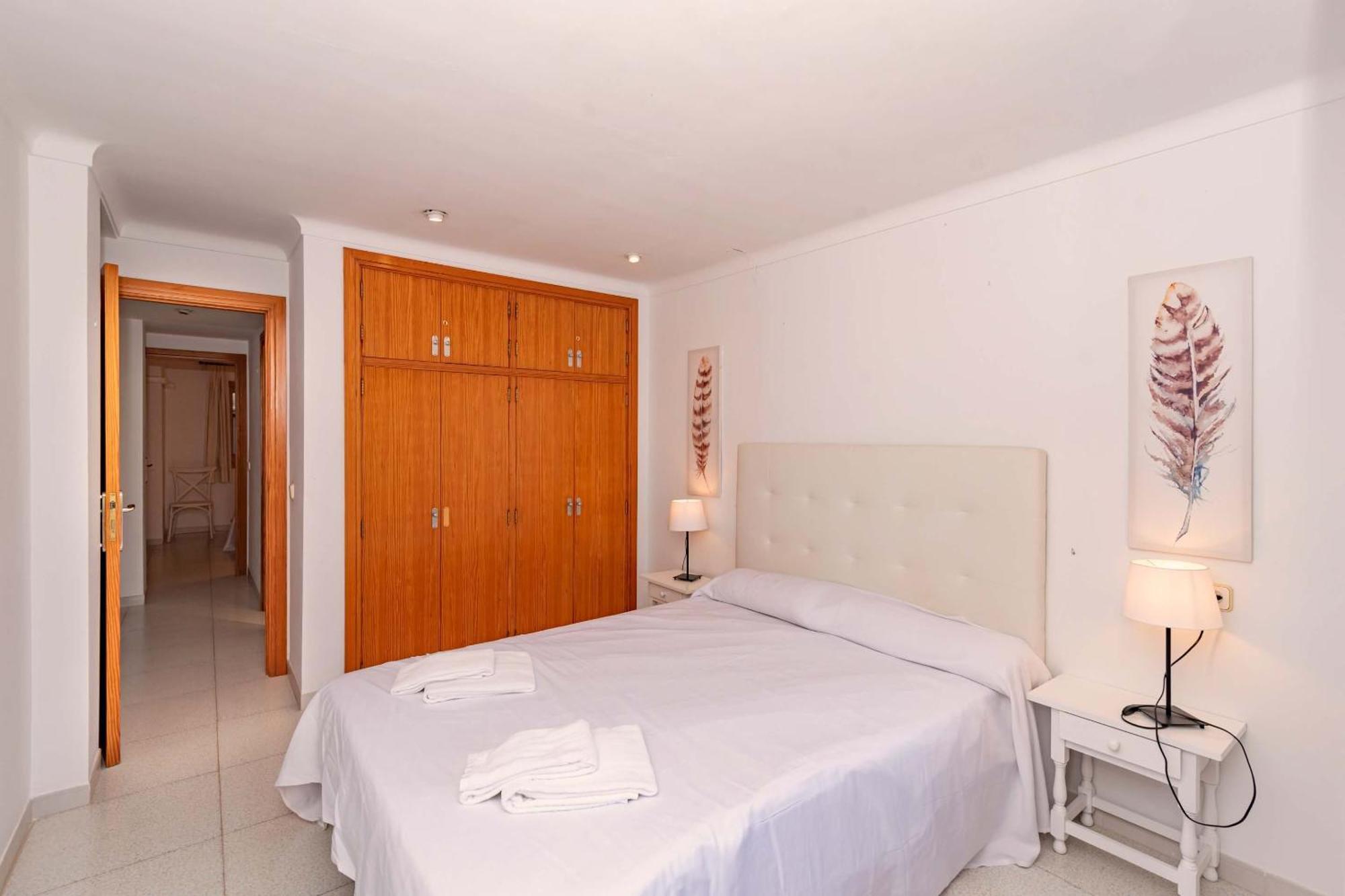 Vora Mar Beachfront Apartment By Sealand Villas Puerto Pollensa Exterior foto