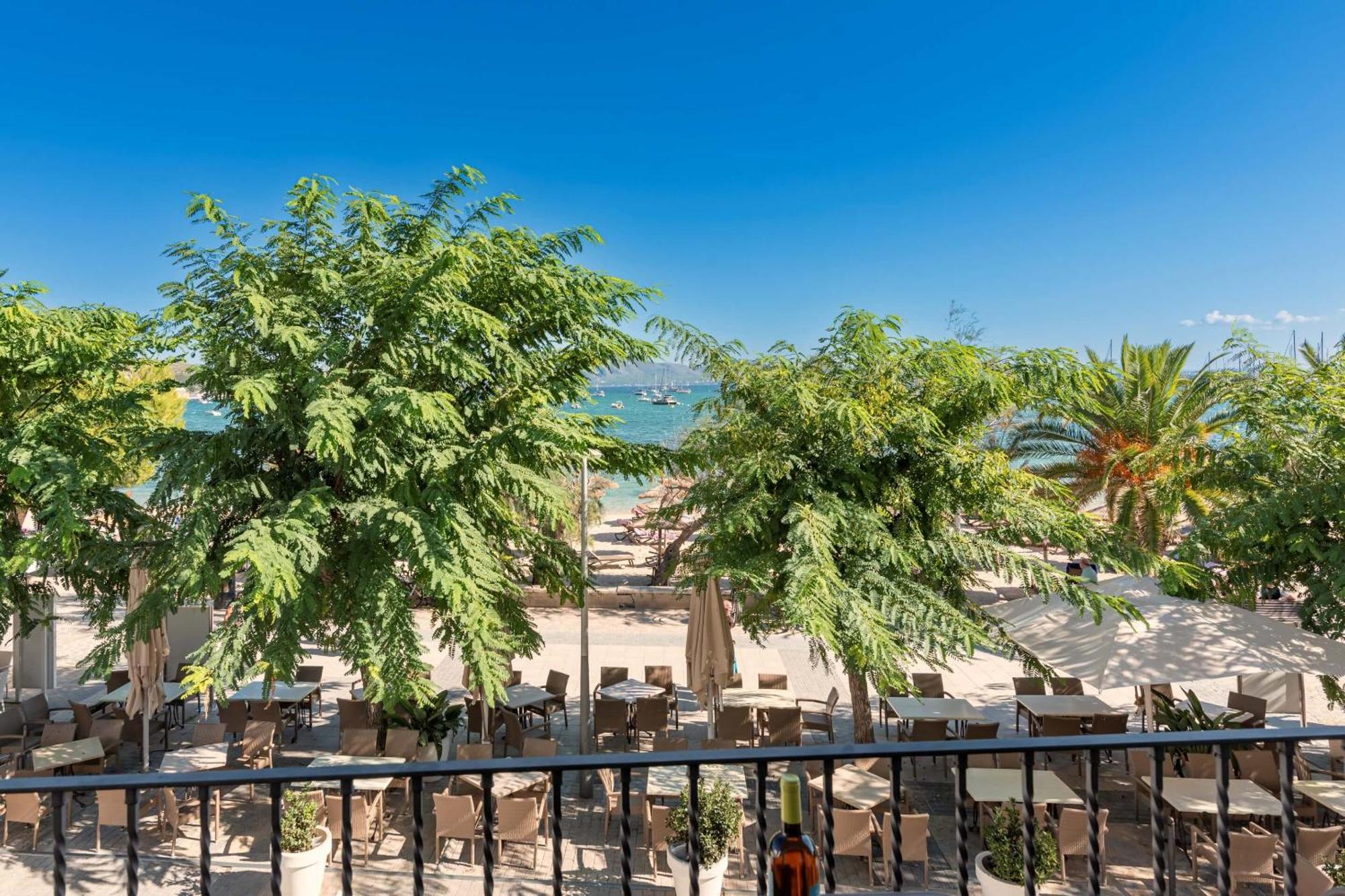 Vora Mar Beachfront Apartment By Sealand Villas Puerto Pollensa Exterior foto