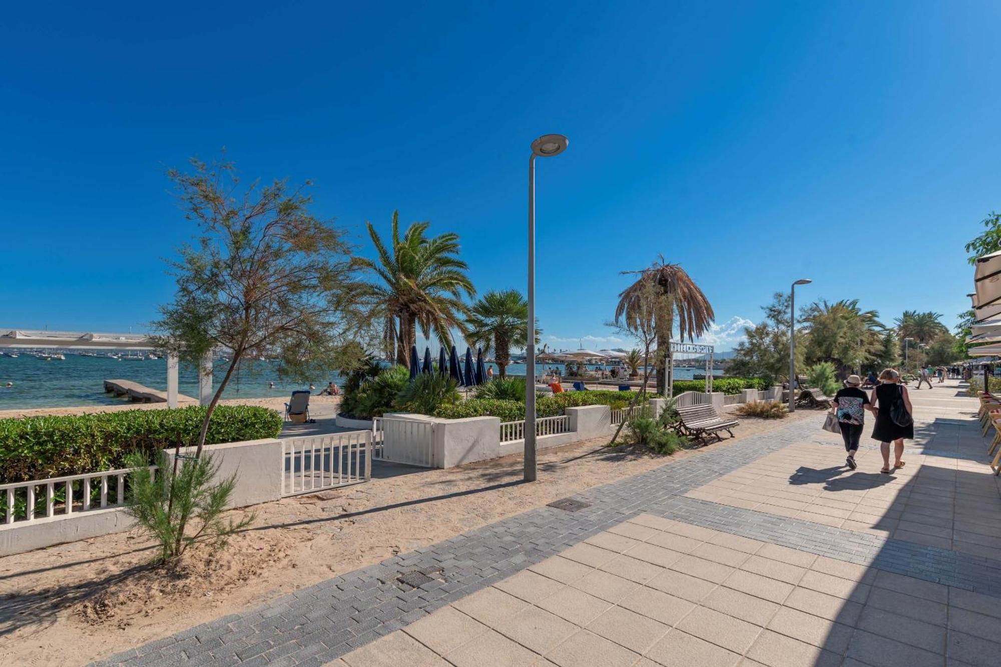 Vora Mar Beachfront Apartment By Sealand Villas Puerto Pollensa Exterior foto